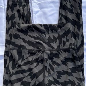 lululemon Wunder Train High Rise Leggings 25” SIZE 2